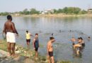 स्विमिंग शार्क एकेडमी के सदस्यों द्वारा नंदन पहाड़ लेक में चलाया गया सफाई अभियान