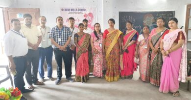 ब्लू बेल्स विद्यालय में मातृ दिवस पर माताओं का सम्मान कार्यक्रम