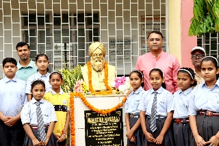 हंसराज जयंती पर डी ए वी भण्डारकोला में माल्यार्पण एवं विविध कार्यक्रमों का आयोजन