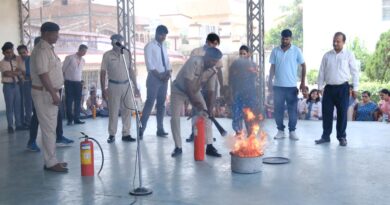 तक्षशिला विद्यापीठ में अग्नि सुरक्षा जागरूकता कार्यक्रम का आयोजन