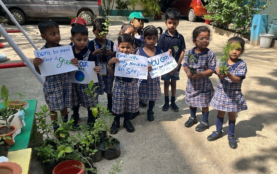 मदर्स टच स्कूल में पृथ्वी दिवस समारोह का आयोजन