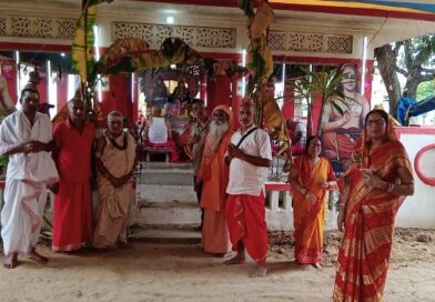 शिवशक्तात्मक महारुद्र यज्ञ की पूर्णाहुति पर शांति जल लेने उमड़ा जनसैलाब