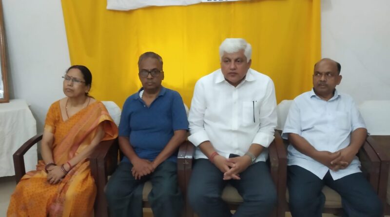 हिंदी विद्यापीठ में स्व.नरसिंह पंडित की मनाई गई पुण्यतिथि