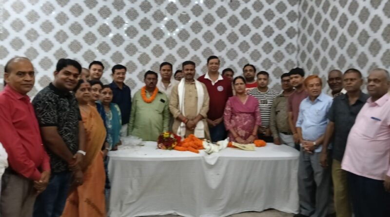 प्रयागराज के मेयर गणेश केसरवानी का देवघर में भव्य स्वागत, समाज के उत्थान पर दिया जोर