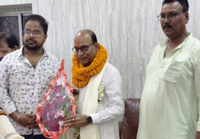 मध्यदेशीय वैश्य महासभा के राष्ट्रीय अध्यक्ष ने देवघर में की समाज की बैठक