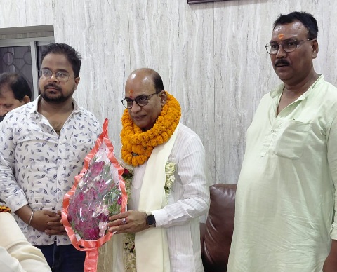 मध्यदेशीय वैश्य महासभा के राष्ट्रीय अध्यक्ष ने देवघर में की समाज की बैठक