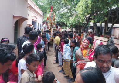बालानंद ब्रम्हचारी आश्रम से निकाली गई रथयात्रा