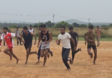 प्रतिभाओं की खोज: मधुपुर में जुटा एथलीटों का हुजूम